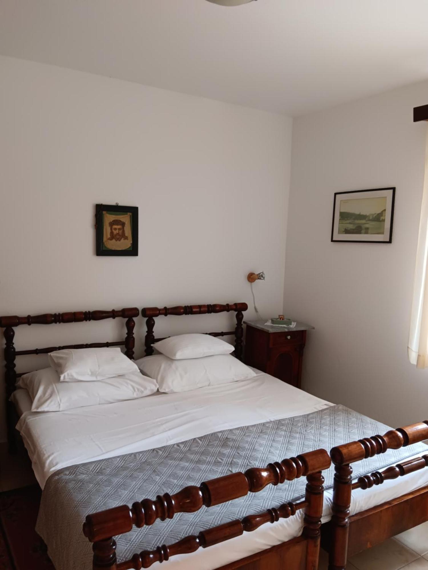 Guest House Lucijo Vrboska Quarto foto