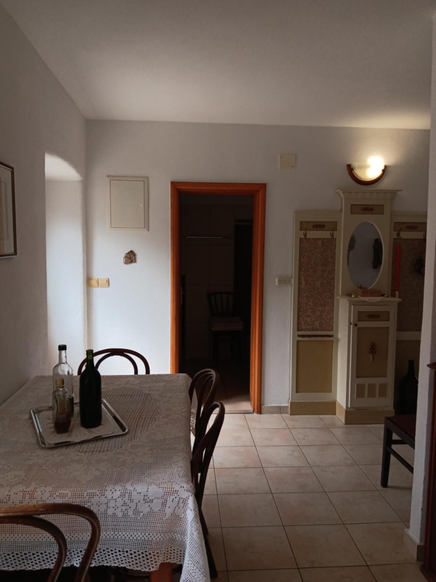 Guest House Lucijo Vrboska Quarto foto